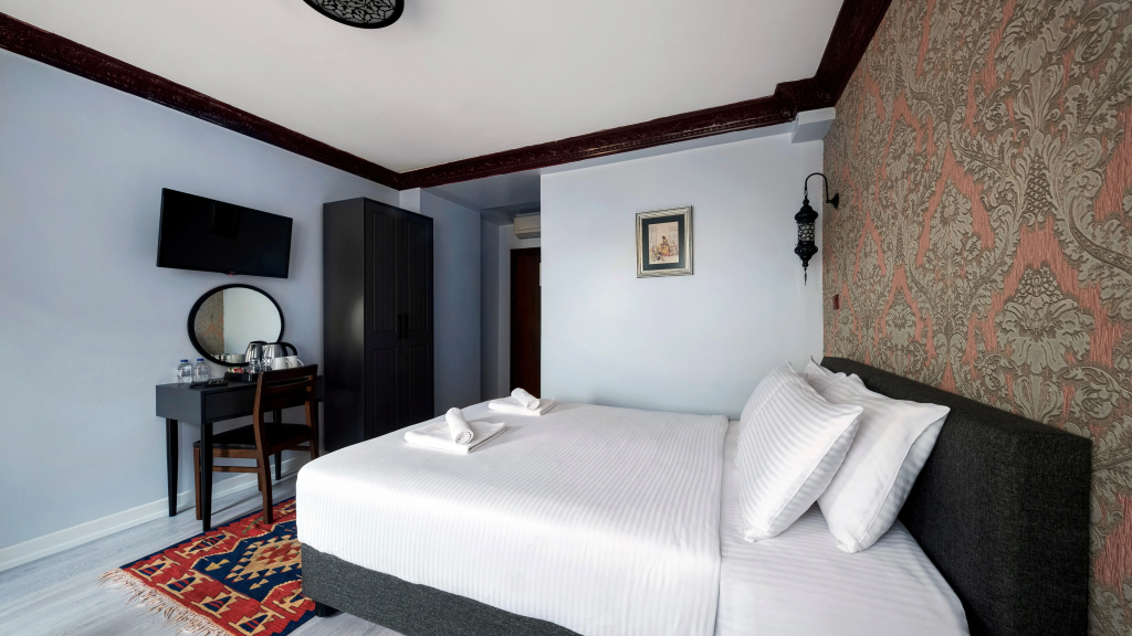 Mytra Hotel