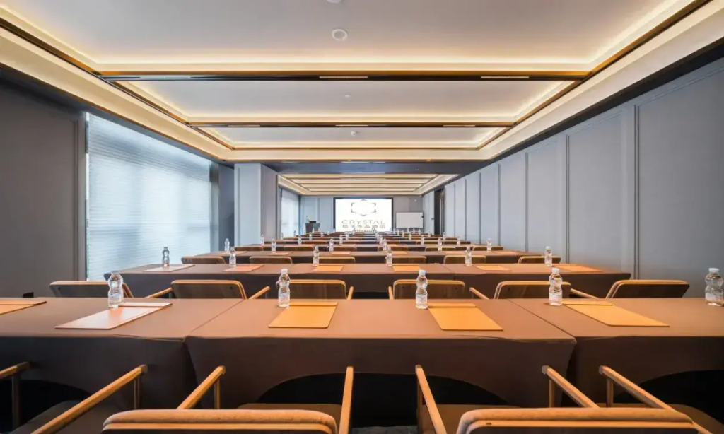 Crystal Hotel in Universal Tongzhou Resort Beijing