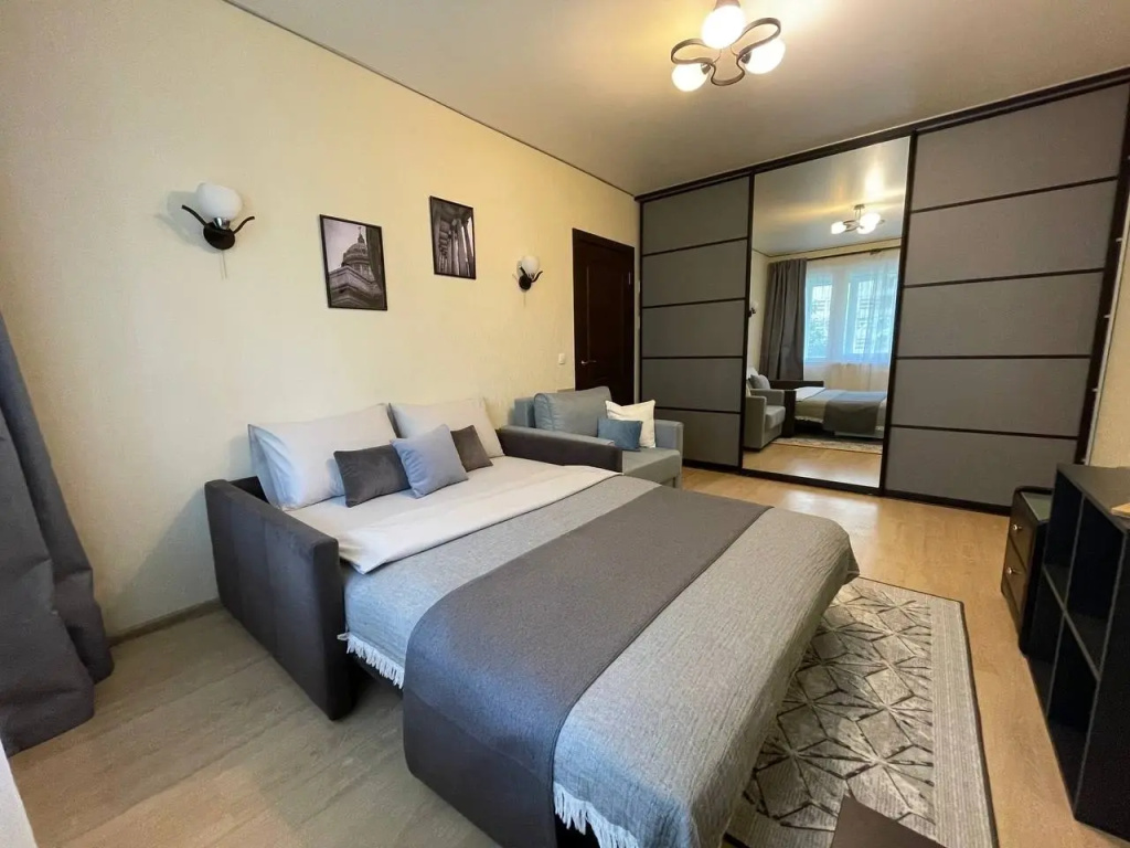 Квартира MyHomeYourHome на Петергофском Шоссе 15 к 2