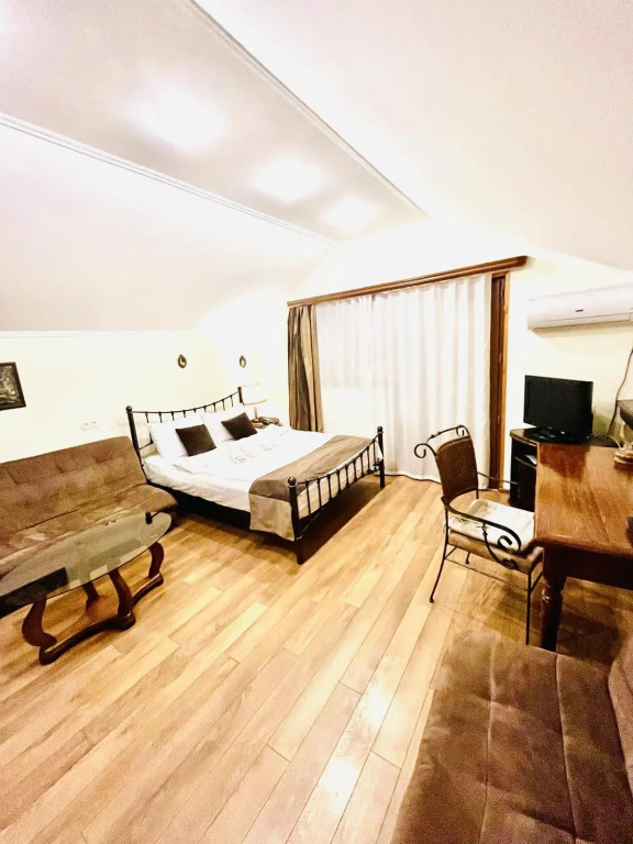 Hotel British House