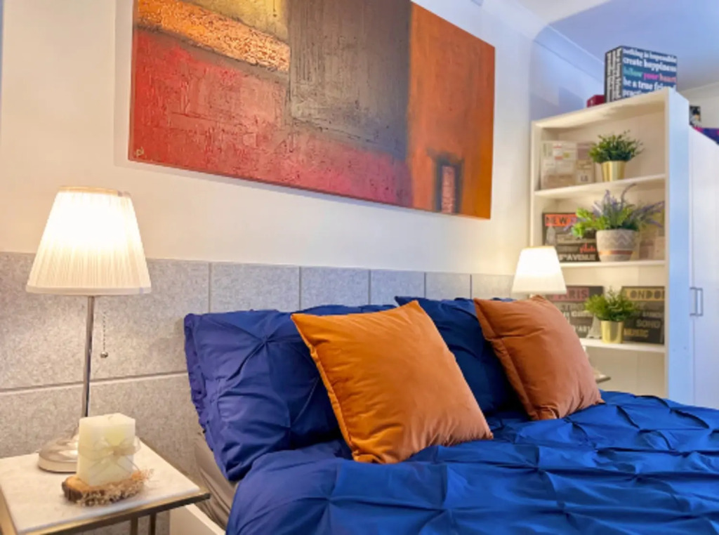 Апартаменты Damos Living - Superb Business En-Suite Studio