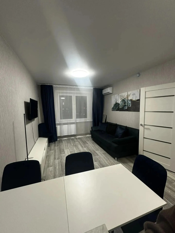 Квартира Home Hotel в Жк Околица