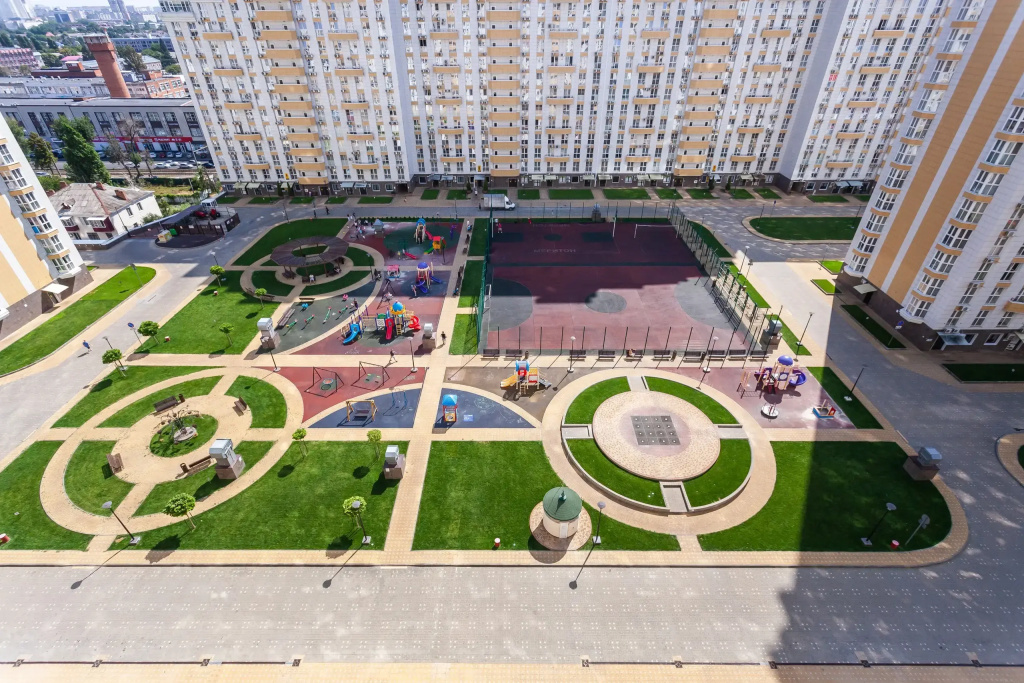 Квартира вместительная в самом центре города с парковкой