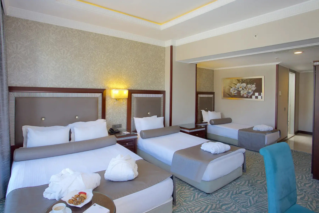 Emporium Hotel