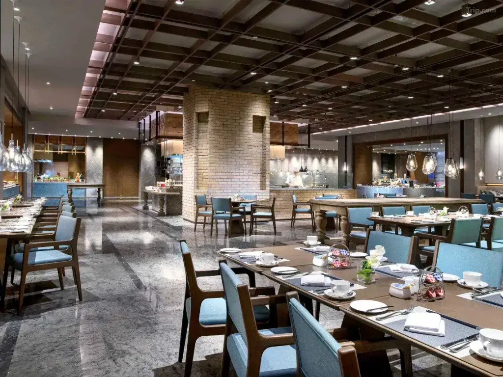Отель Sofitel Sanya Leeman Resort