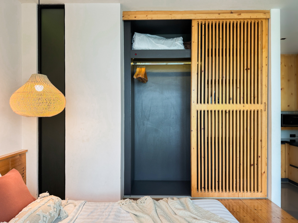 Квартира Cozy Design Studio by NaiHarn Beach & Lake ReLife