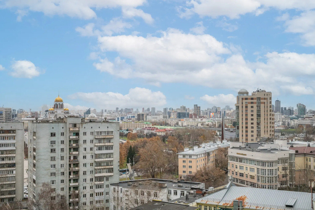 Квартира на набережной