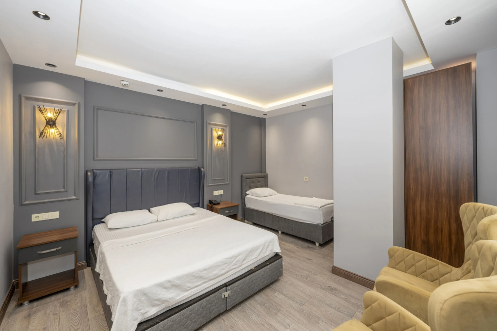 Отель Comfort Suites