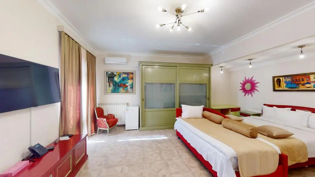Отель Aspar Boutique Hotel by IGIT