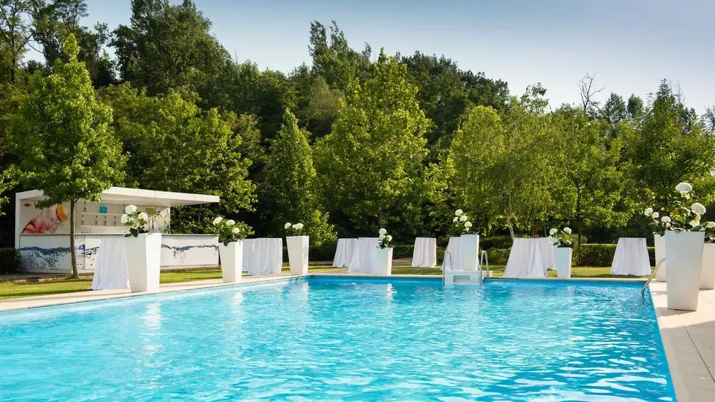Mak Albania Hotel
