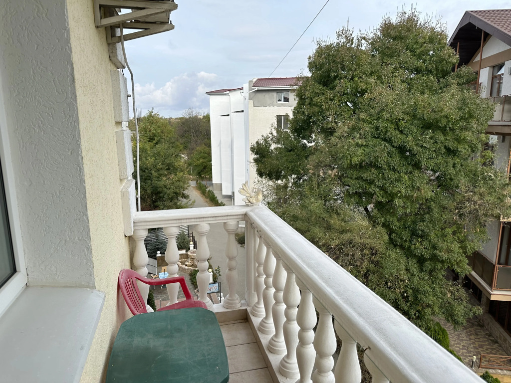 Отель Лев