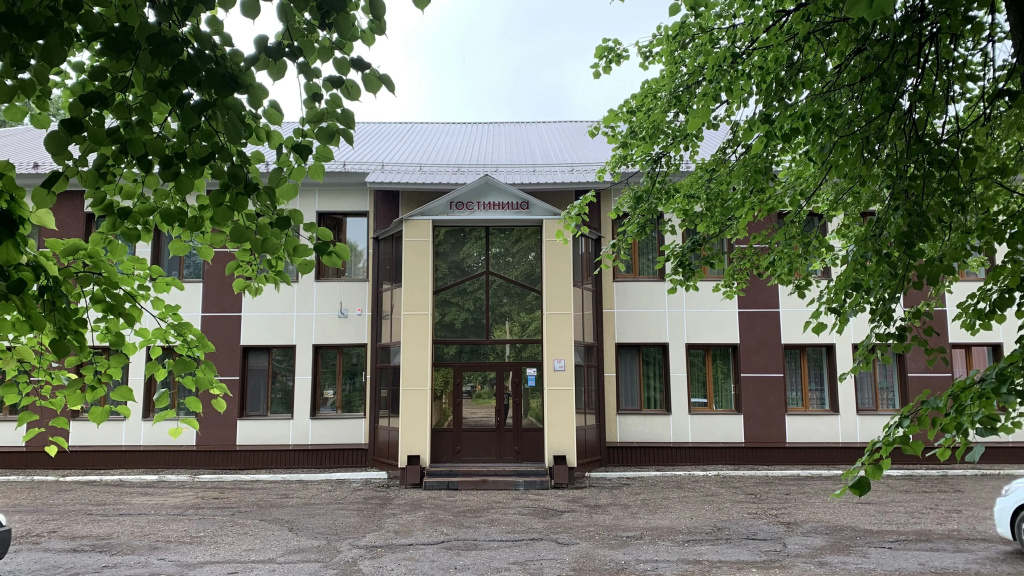 Гостиница Нефтяник