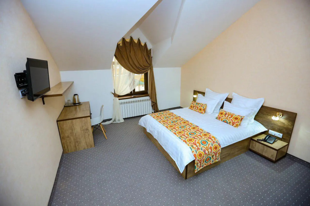 Mahmud Hotel