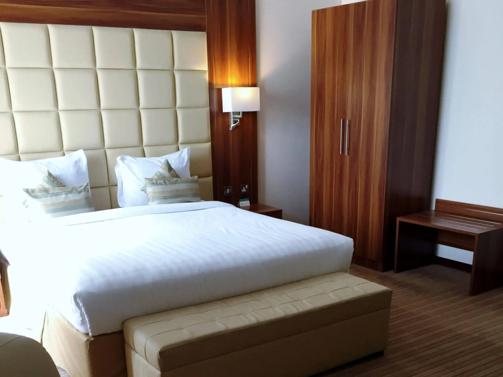 Golden Ocean Hotel