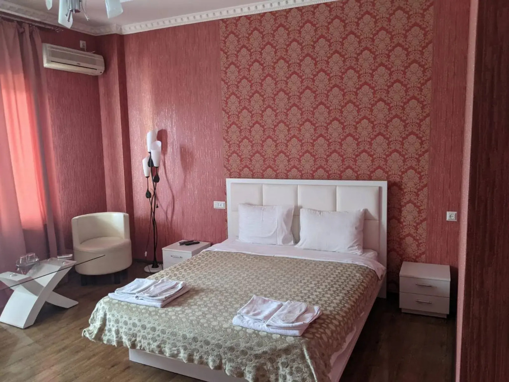 Stal+ Hotel