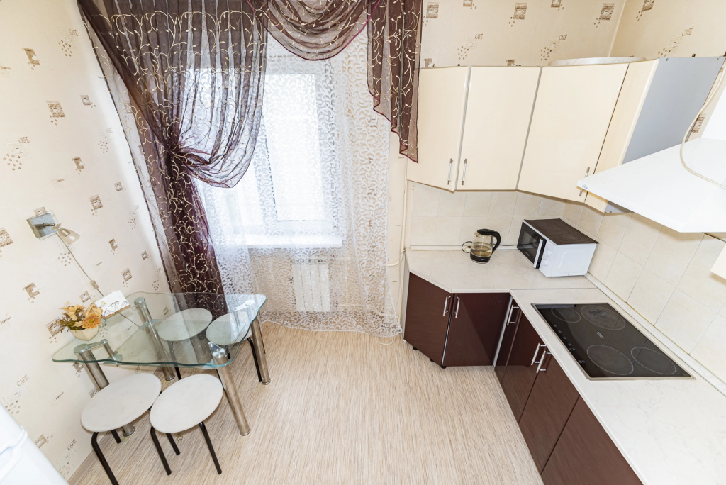 Апартаменты Серова 27