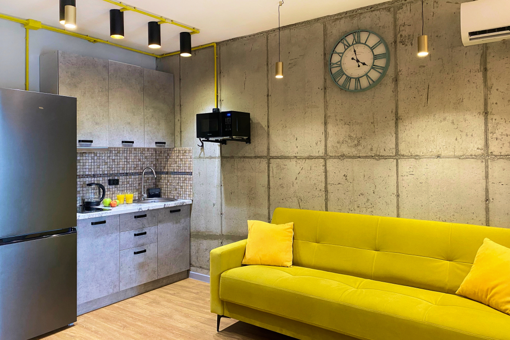 Квартира в Стиле Loft с Панорамным Видом на Море и Мост Остров Русский