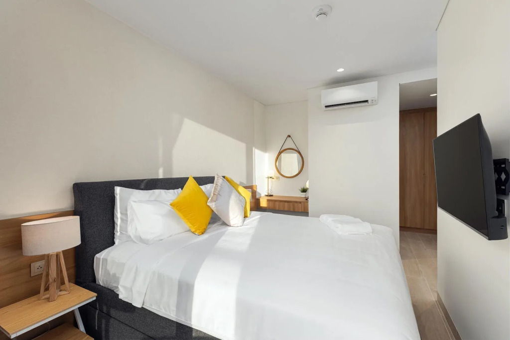 Апартаменты Lakeside Residences 2 bedrooms 1709