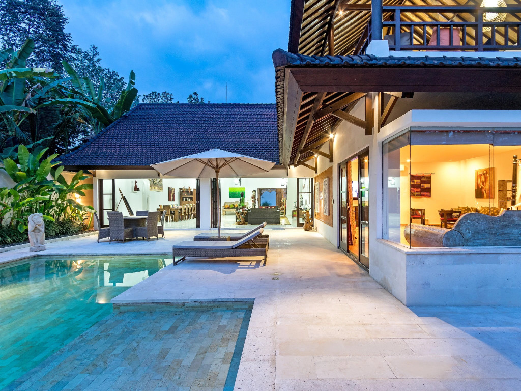 Villa Candi Kecil Empat by Villa Finder