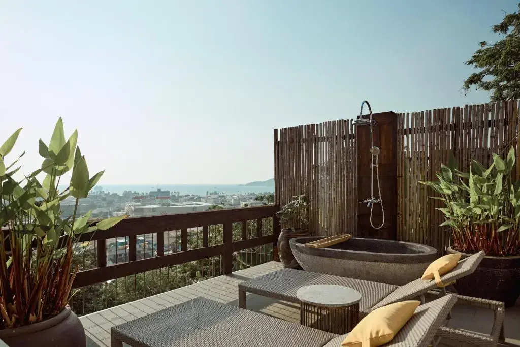 Dinso Resort & Villas Phuket, Vignette Collection by IHG