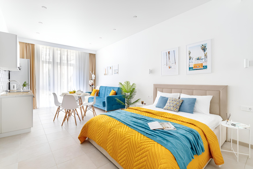 Квартира Студия с Собственной Террасой рядом с Морем от Home Group