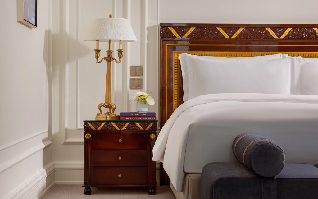 5 ★ The Carlton, Moscow