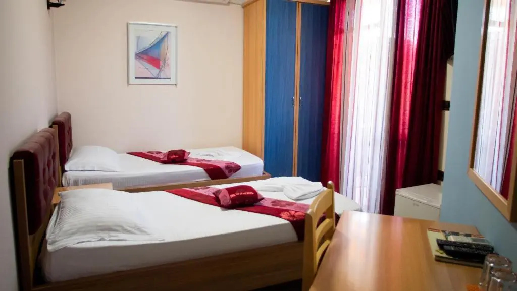 Alvero Hotel