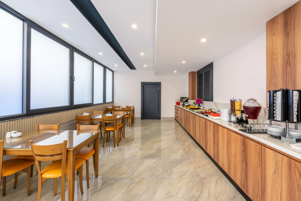 Lemon Hotel