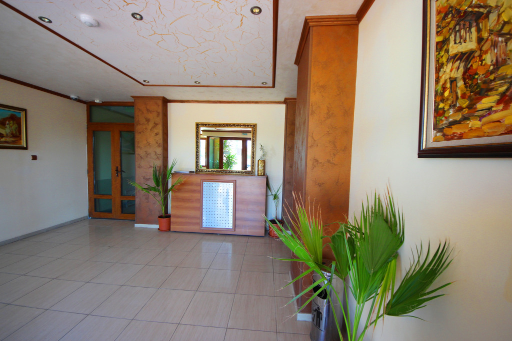 Апарт-Отель Amadeus 1 - Menada