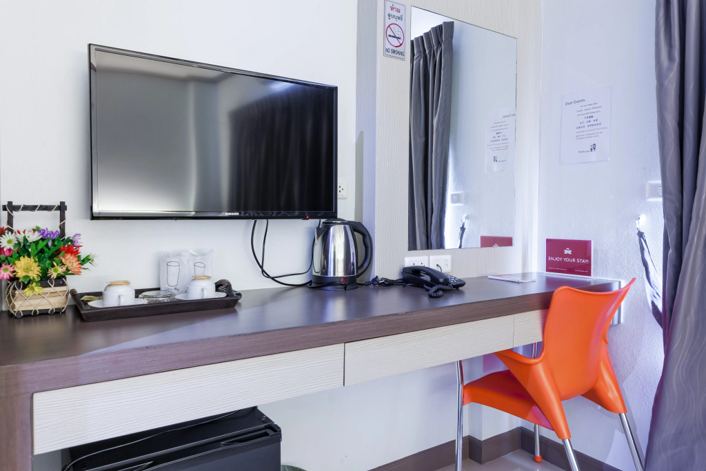 Отель ZEN Rooms Patong Soi Chuwong