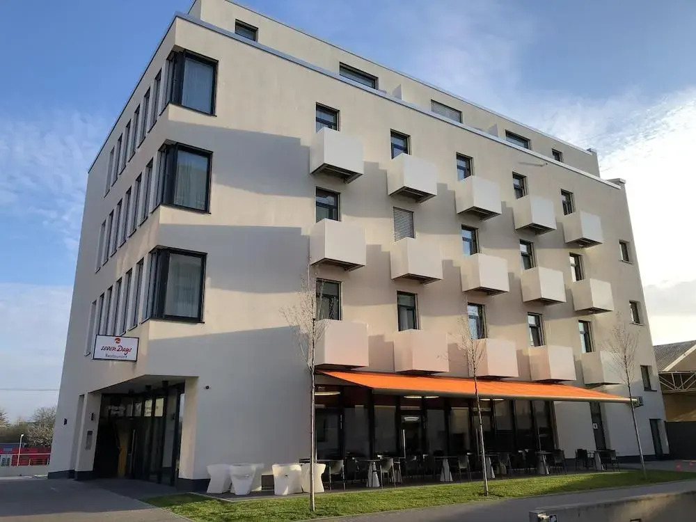 sevenDays Hotel BoardingHouse