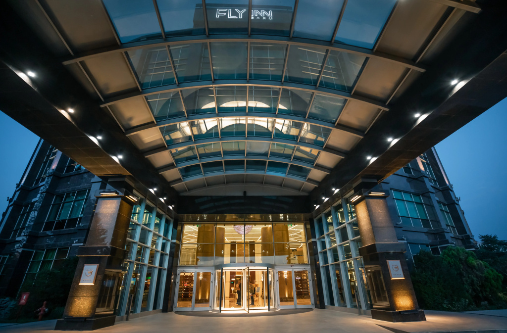 FLY INN BAKU