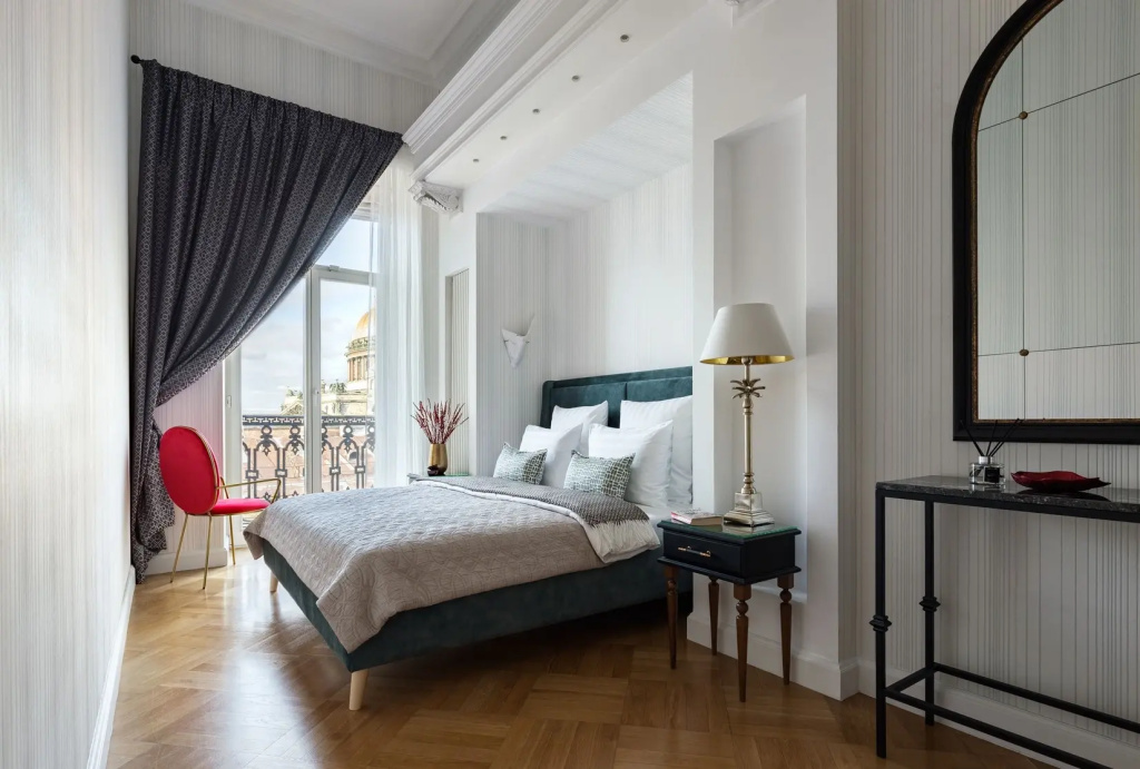 Апартаменты Minin Apartments c видом на Исаакиевский Собор 210 кв.м.