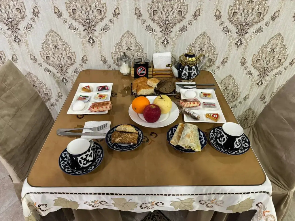 Qamar Hotel