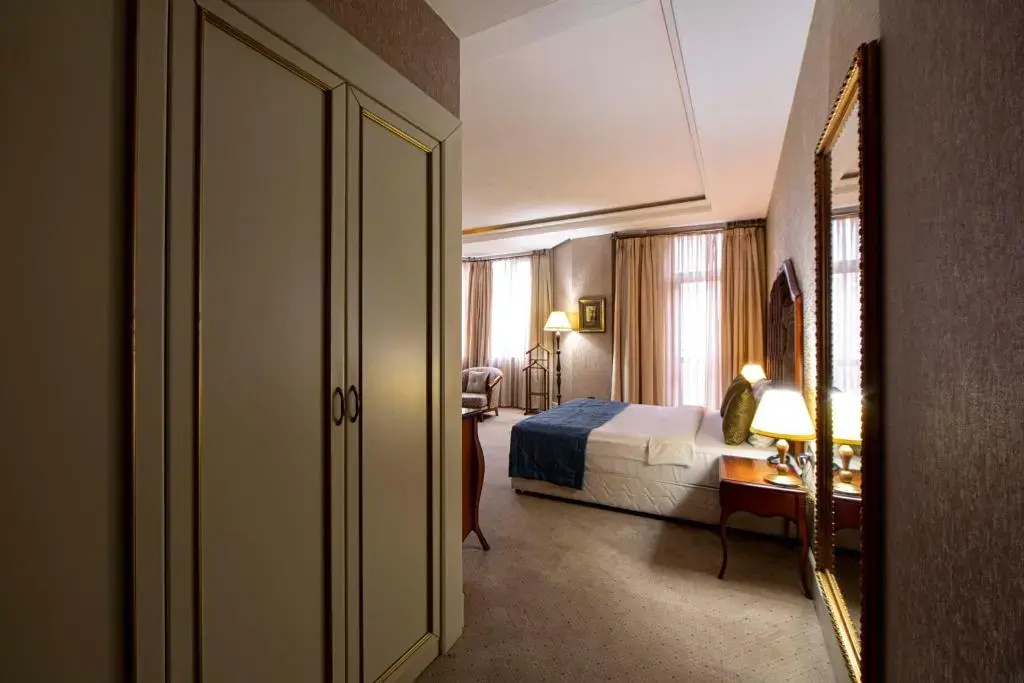 Sapphire Inn Hotel