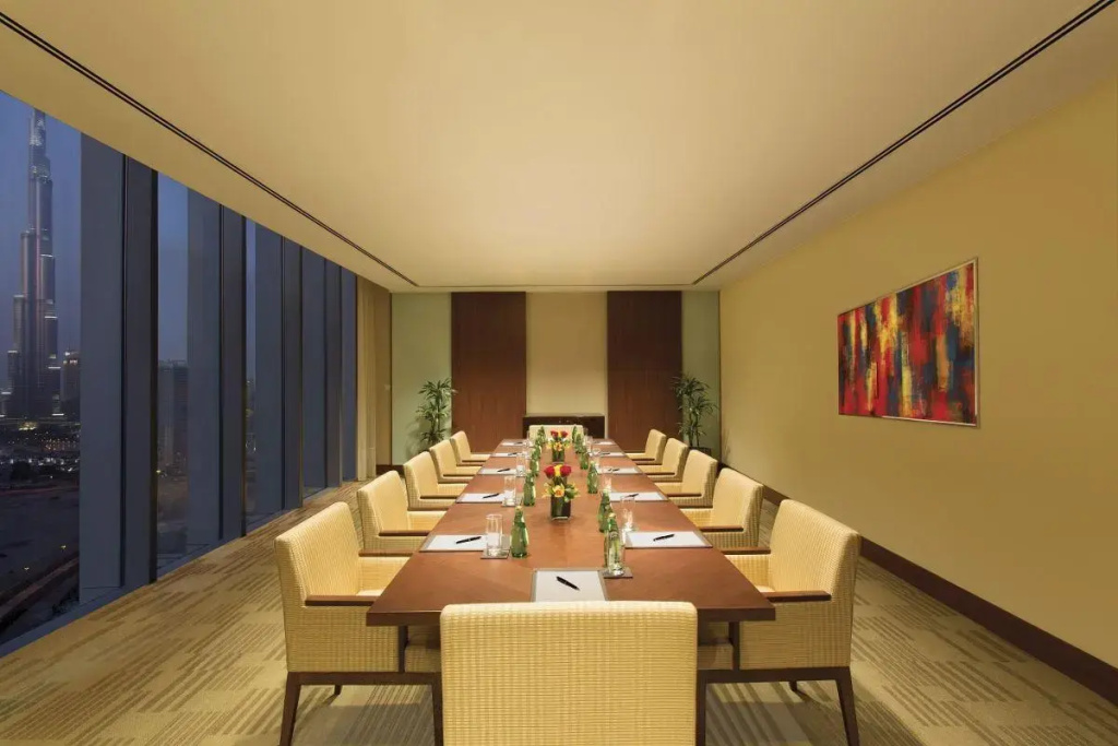 Отель Anantara Downtown Dubai