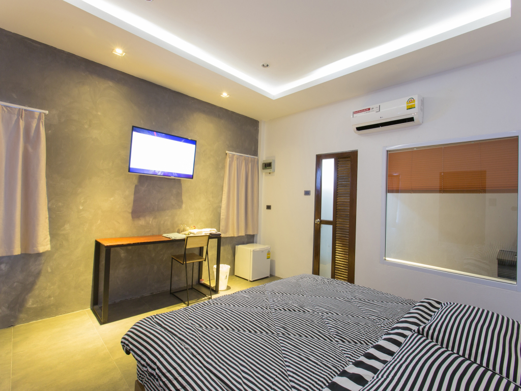 88 Fine Hotel @ Suratthani Airport
