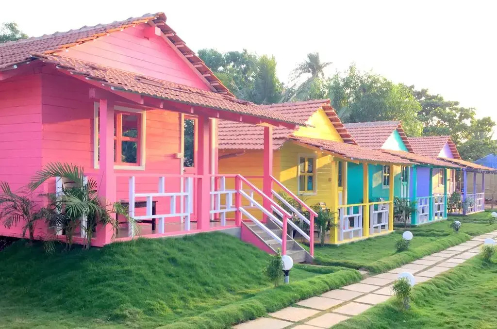 Отель Morjim Queen Beach Resort