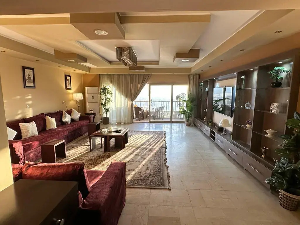Апартаменты Luxury Nile View 23F Sleeps 5