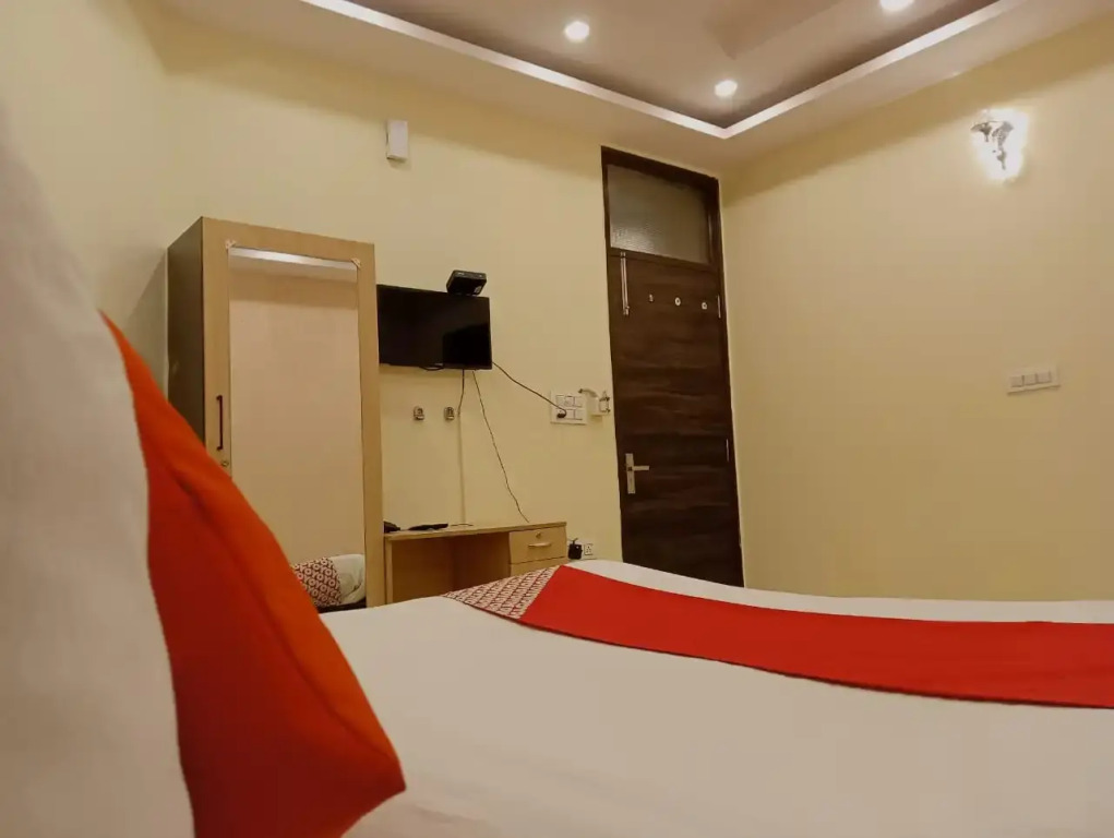 Отель Raj Residency Govindpuri