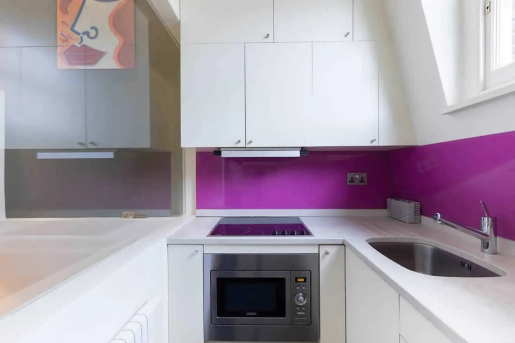 Апартаменты Comfortable Aircon Apartment Earls Court
