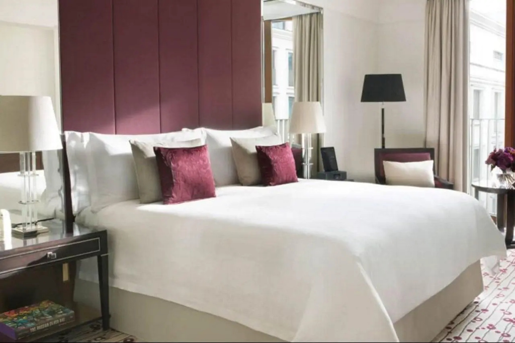 5 ★ Гостиница Four Seasons Hotel Moscow