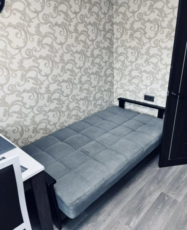 Квартира уютная с большой кухней гостиной
