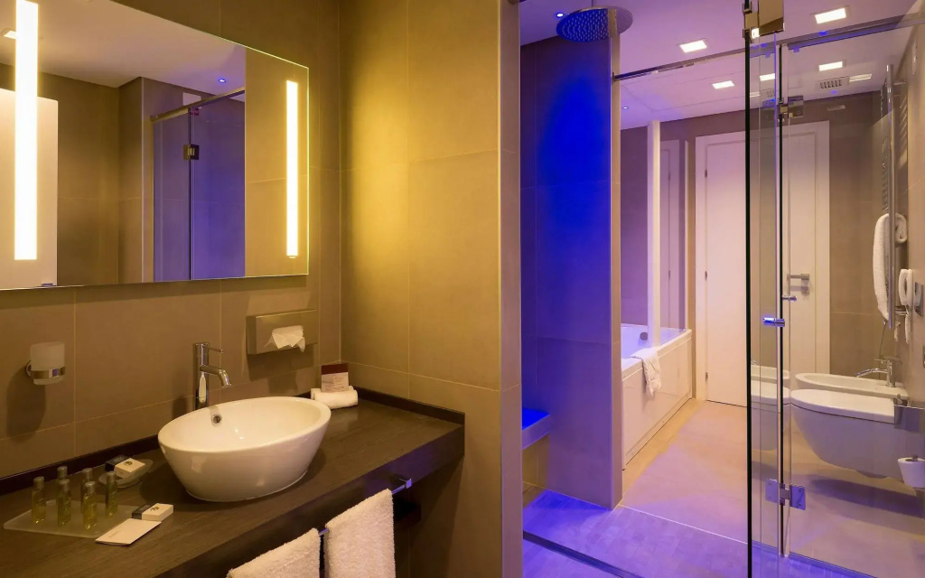 DoubleTree by Hilton Yerevan City Centre