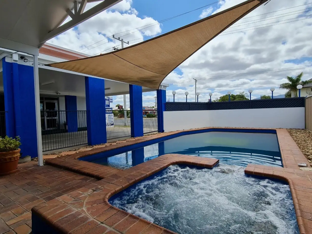 Отель Rockhampton Court Motor Inn
