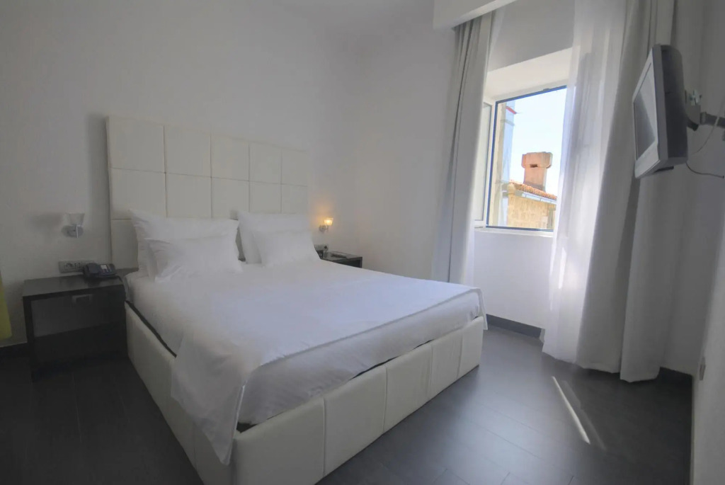 Отель Astoria  Budva - Montenegro
