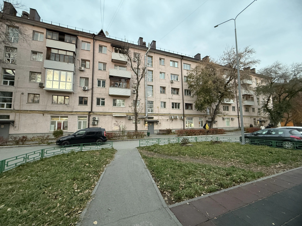Апартаменты Уютные на главной улице города