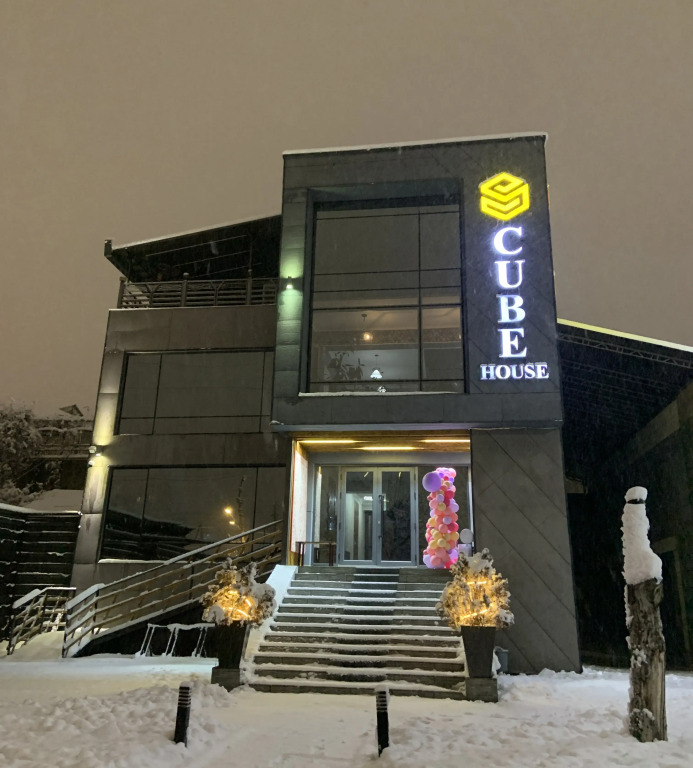 Cube House Osh