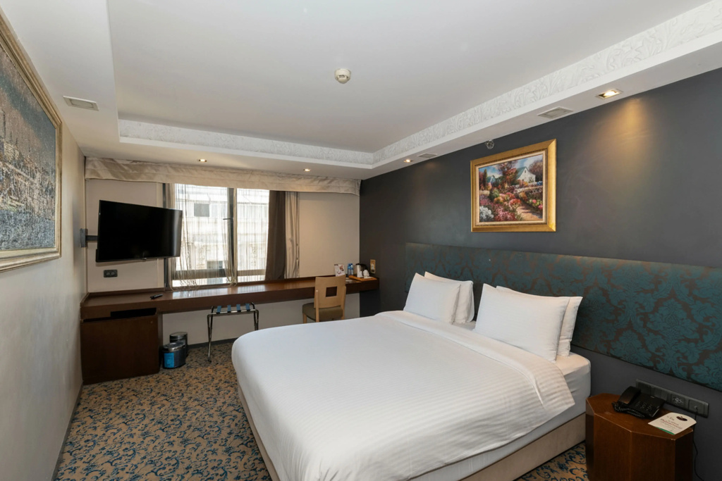 Pera Tulip Hotel & SPA