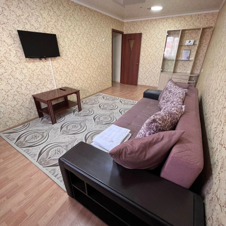 Квартира Карбышева 3 эконом двушка